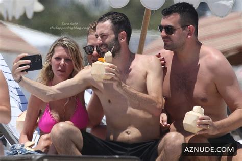 Tara Reid Sexy Seen In A Pink Bikini As She Hits The Beach With Friends In Miami Aznude