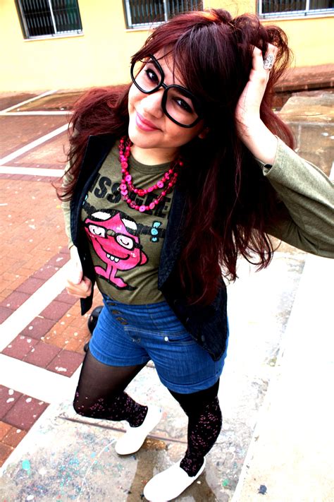 Geek chic | Geek chic fashion, Geek chic, Hipster girl outfits