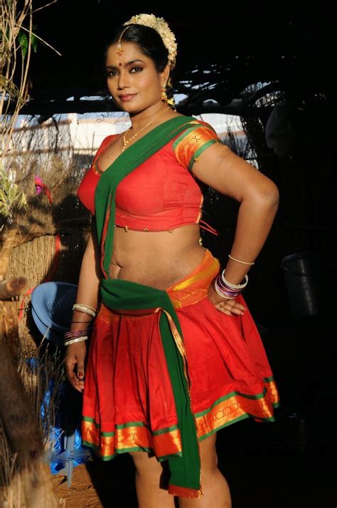 Telugu Old Age Actress Jayavani Spicy Navel Show Photos Latest Tamil