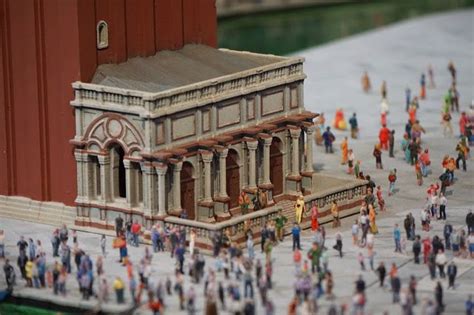 Dioramas And Clever Things Diorama Louvre Landmarks