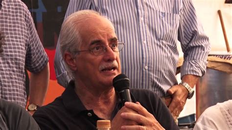 Ex canciller y candidato a legislador porteño por el fpv. Jorge Taiana y Taty Almeida en el Acampe - YouTube