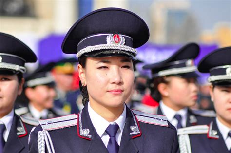1152x864 Wallpaper Woman Wearing Police Uniform Peakpx