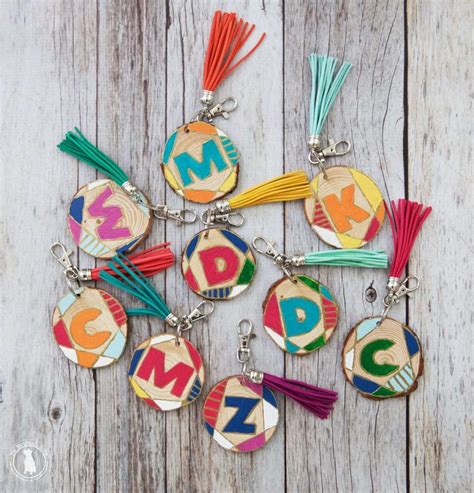 Diy Wood Slice Keychains The Handmade Home