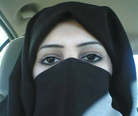 Pin By Ali Za On Arab Girls Niqab Girl Pictures Beautiful Arab Women