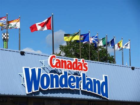 Canada's wonderland ⭐ , canada, province of ontario: Canada's Wonderland - Discovering Toronto Attractions by ...