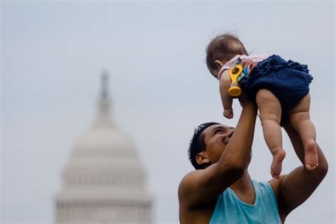 Father And Daughter On The National Mall Smithsonian Photo Contest Smithsonian Magazine