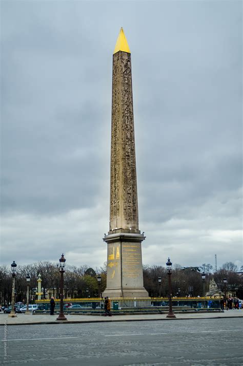 Egyptian Luxor Obelisk In The Place De La Concorde Hoodoo Wallpaper