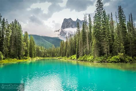 Three Stunning Lakes In The Canadian Rockies That You Must