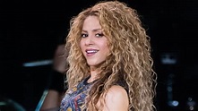 Los 2 looks más inolvidables de Shakira en sus 25 años de carrera ...