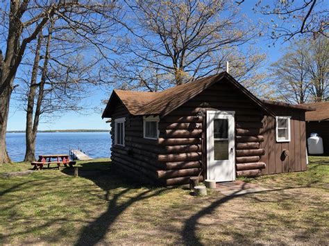 Lakeside Cabins Cabin 4 Has Grill And Cablesatellite Tv Updated