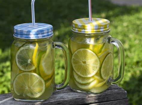 Pickle Lemonade Recipe Ready In 15 Minutes Hotsalty
