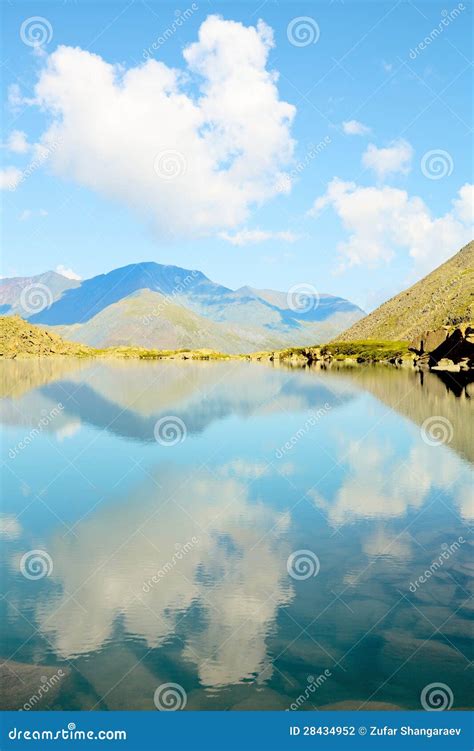 Turquoise Mountain Lake Stock Photo Image Of Beauty 28434952