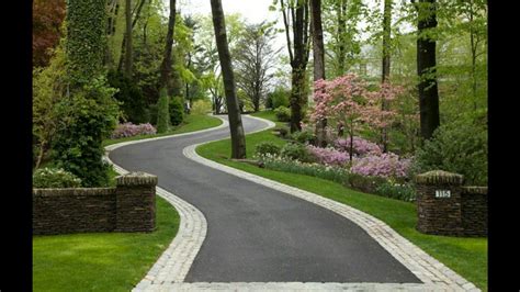 Landscaping Ideas For Driveway Entrance Image To U
