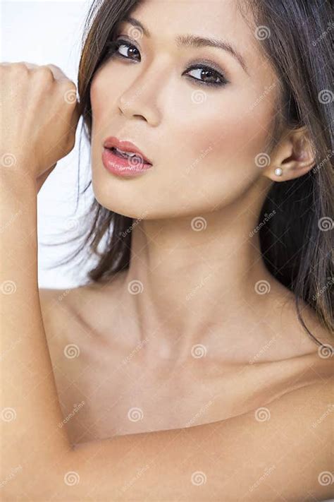 Belle Fille Chinoise Asiatique Nue De Femme Image Stock Image Du Tranquilité Détendu 36498219