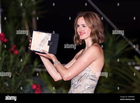 Cannes July 17 Renate Reinsve Poses With Best Actress Award At The Photocall The Palme Dor