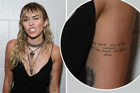 Miley Cyrus Debuts New Breakup Tattoo At 2019 Mtv Vmas