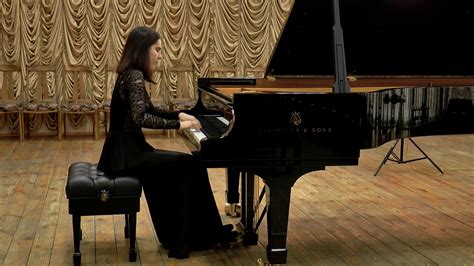 As bach was imitating an orchestra in this piece, the accordion can bring out this orchestral character. Bach Italian Concerto 2nd movement. Violetta Fialko - YouTube