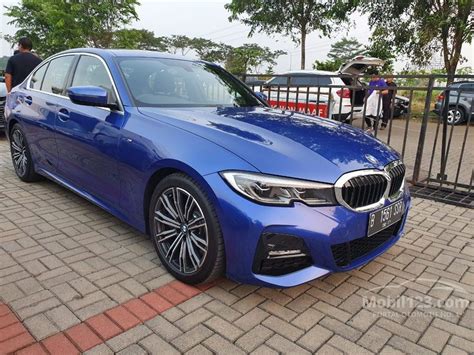 If you're shopping for an energetic platform that can handle city commuting and still give you a thrill, check out this 2020 bmw 330i review to learn more. Jual Mobil BMW 330i 2020 M Sport 2.0 di Banten Automatic ...