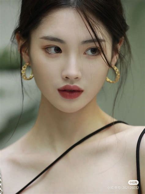 most beautiful faces beautiful asian women glam makeup eye makeup hair makeup korean beauty