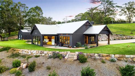 Alisco Designs House Styles House Exterior Modern Barn