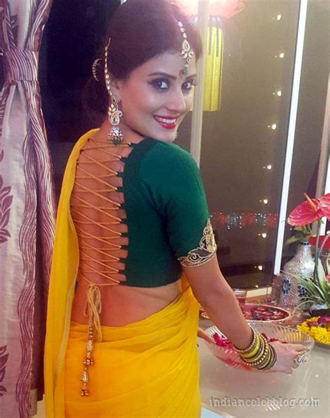 Archana Gupta Hot Backless Blouse Saree Photos