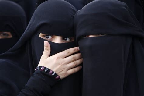 Egypts Cairo University Niqab Ban Backlash Lawsuit Planned By Nearly
