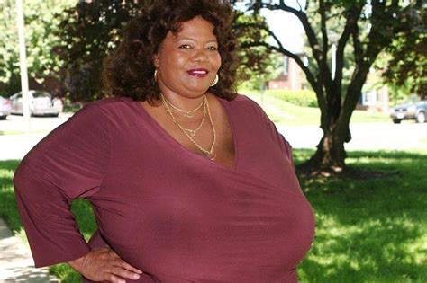 11 Women With The Biggest Cup Sizes In The World