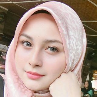 Ngintipin janda selingkuh dengan suami teman sendiri. Janda Muslimah Pns Bandung Cari Jodoh | janda cantik di 2019 | Belleza de mujer, Mujeres árabes ...