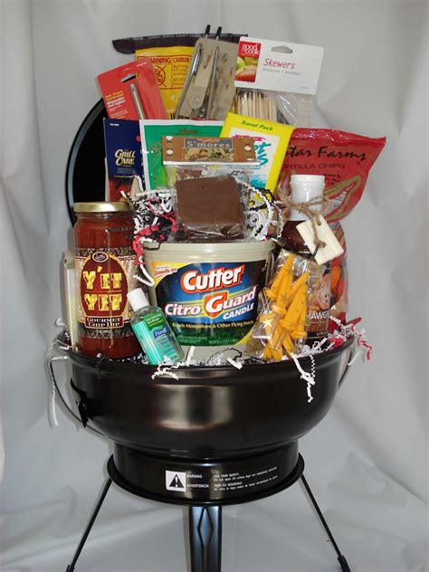 Deliver a food gift basket, spa gift basket or fruit gift basket with express shipping. 10 Great Gift Basket Ideas For Raffle 2020