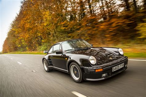 Image Porsche 1989 911 Turbo Coupe Limited Edition 930 Black Driving