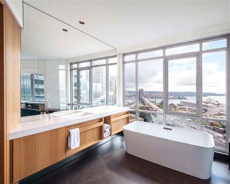 15 Majestic Contemporary Bathroom Interior Designs