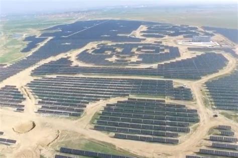Paw Power 100 Panda Shaped Solar Plants Planned For Chinas New Silk