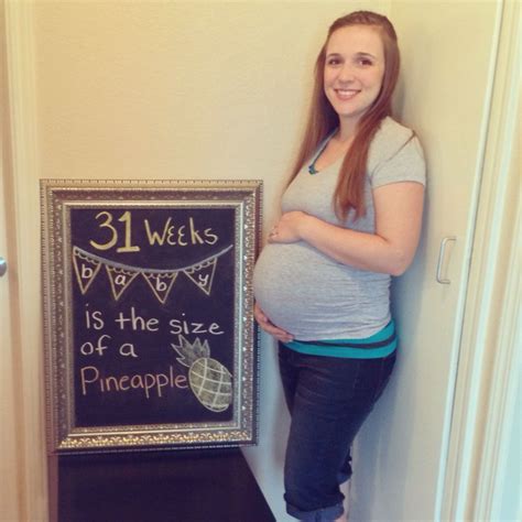 31 Week Baby Bump Embarazo