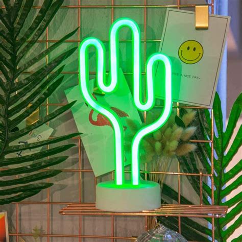 Green Neon Cactus In 2020 Neon Cactus Cactus Light Neon Sign Bedroom