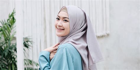 5 Kreasi Hijab Menutup Dada Yang Praktis