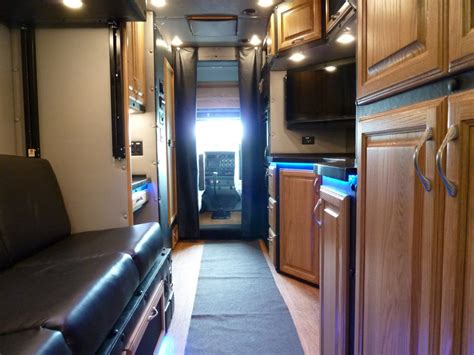 What Do Luxury Sleeper Cabs For Long Haul Truck Drivers Look Like