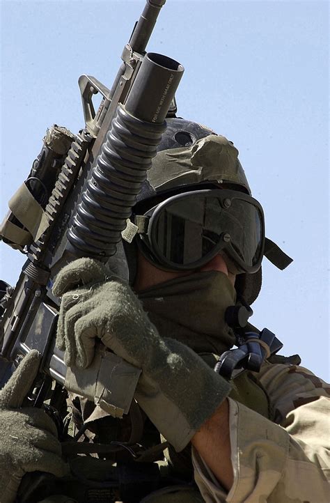 Photo Navy Seal With M4a1 Carbine