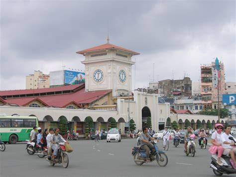 Ben thanh market is the oldest and largest market in ho chi minh city, located right in the centre of the city at the meeting point of four major roads. Ben Thanh Market in Ho Chi Minh - Shopping in Ho Chi Minh ...