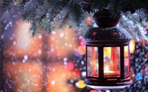 Download Christmas Lantern Light On Snow Puter Desktop Wallpaper By