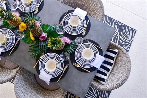An Easy Modern And Tropical Table Set Up The Weekend Fox