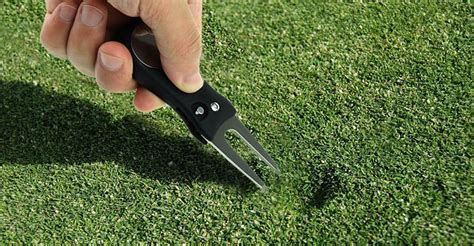 Beginners Guide To The Best Golf Divot Repair Tools • Wheres My Caddie
