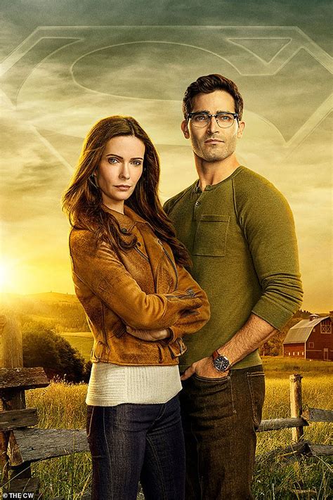 Lois Lane And Clark Kent First Look Tyler Hoechlin And Bitsie Tulloch