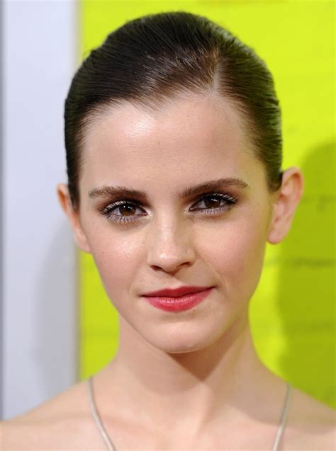 Emma Watson Red Lipstick Emma Watson Looks Stylebistro