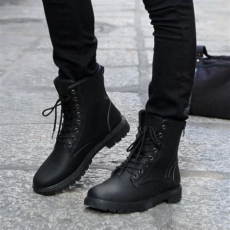 Attractive And Fashionable Mens Black Boots