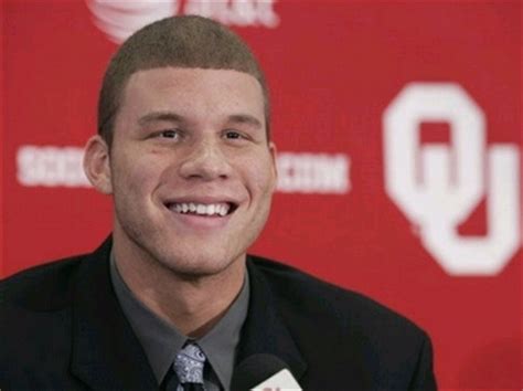 Blake griffin's height is 6ft 9in (206 cm). Blake Griffin Parents Height