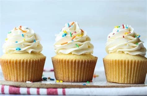 receta de cupcakes de vainilla esponjosos comidas chilenas™