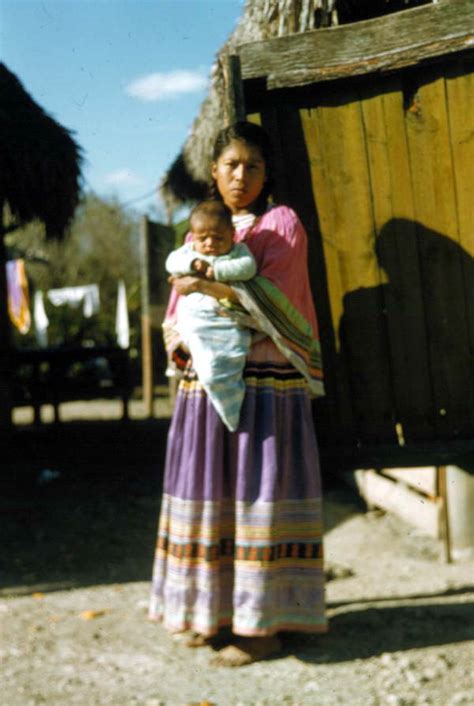 Florida Memory Seminole Indian Mother And Child At The Dania Seminole