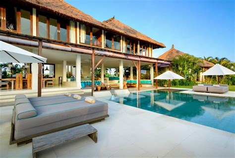 12 Bedroom Luxury Beachfront Pool Villa Canggu Bali Villagetaways