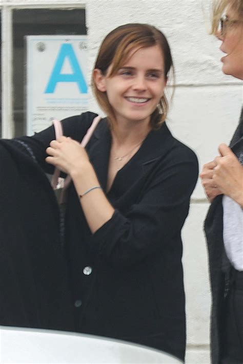 Emma Watson Having Coffee In Venice Gotceleb