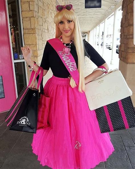 16 Easy Barbie Halloween Costumes For Women Lady Decluttered